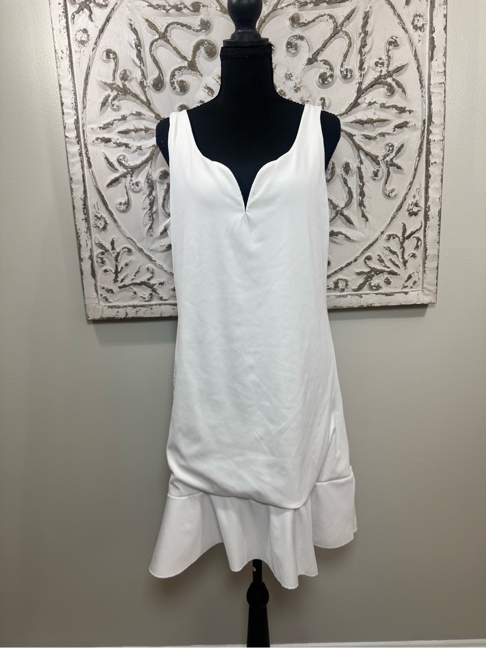 Express L White Ribbed V-Wire Ruffle Hem Mini Dress Body Contour Bridal Party